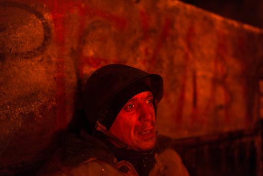 THE THOUSAND-MILE GAZE